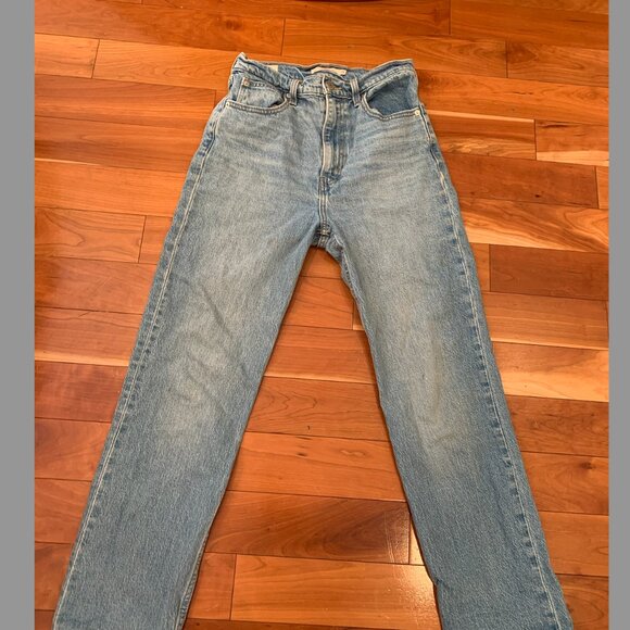Levis Ribcage Jeans - Picture 1 of 2
